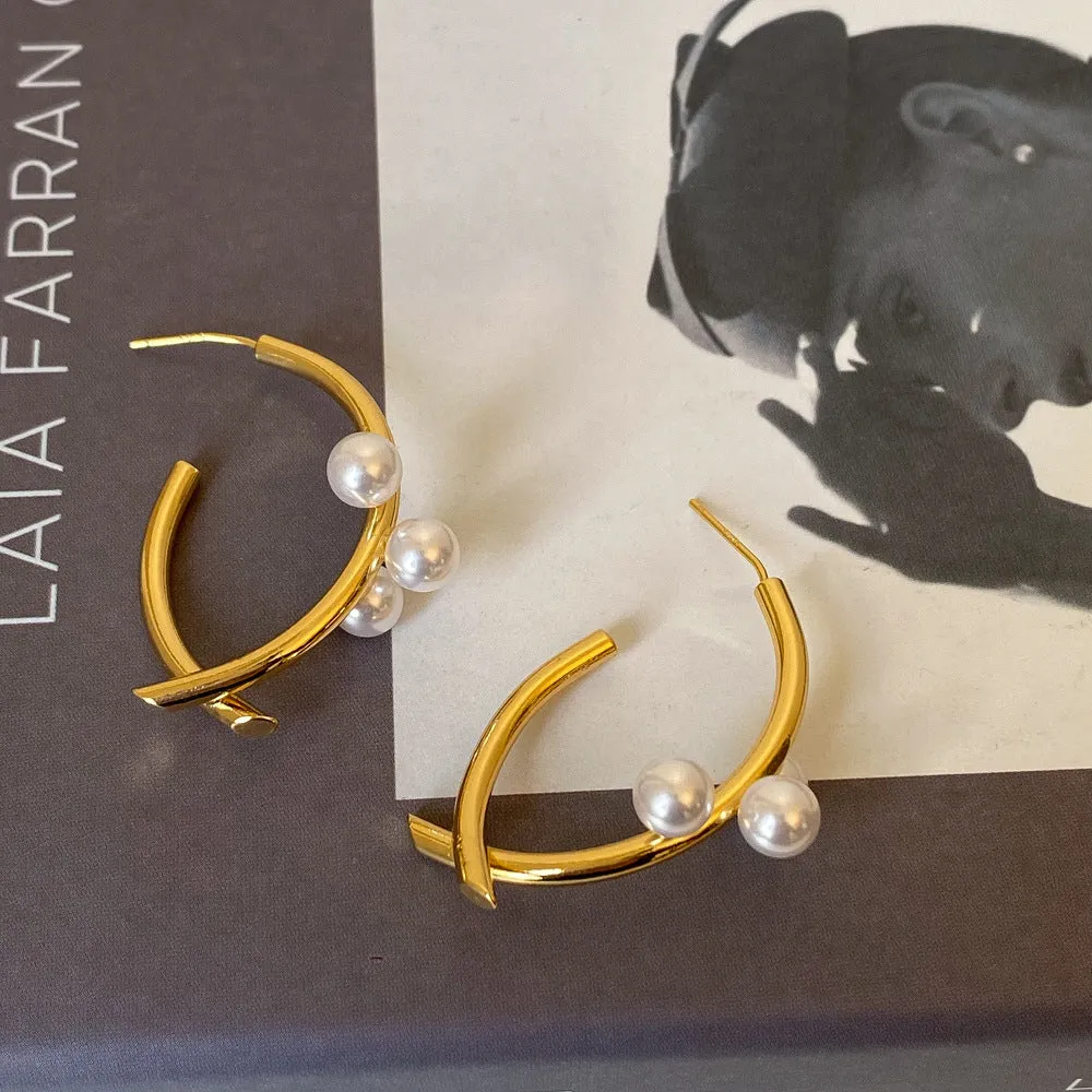 Irregular Shaped pearl Gold Drop Earrnings JLT12737