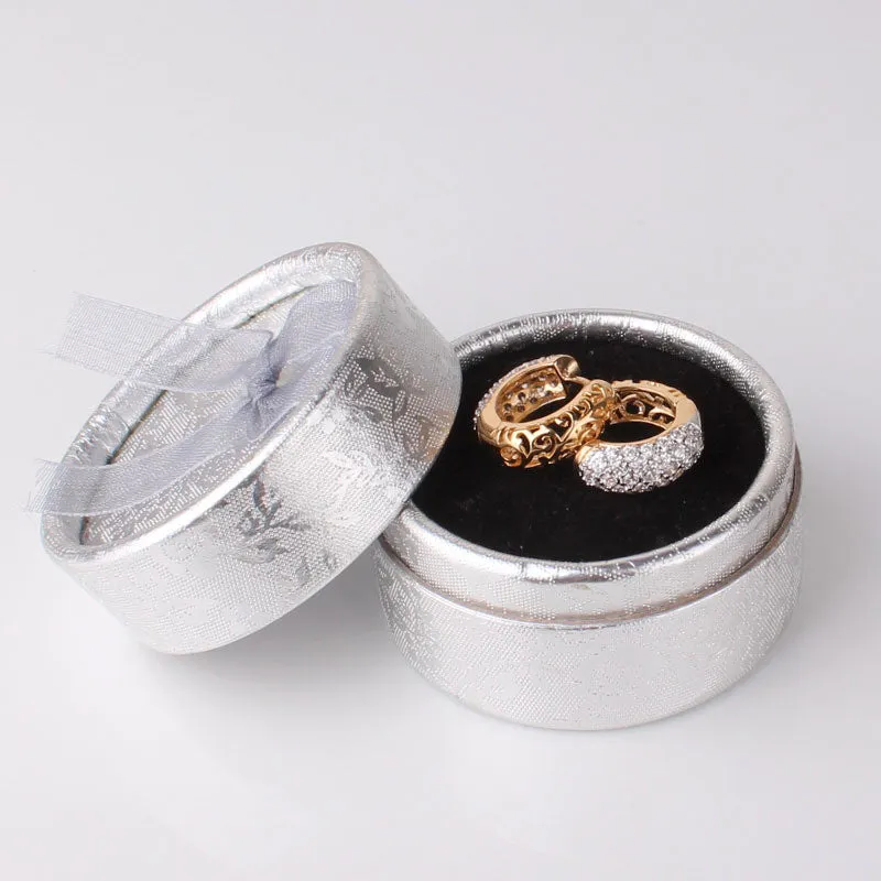 New Charming Women Earings Fashion Round White Topaz Ladies Party Shinning Huggie Hoop Earing Hot Sale Brinco Earrings