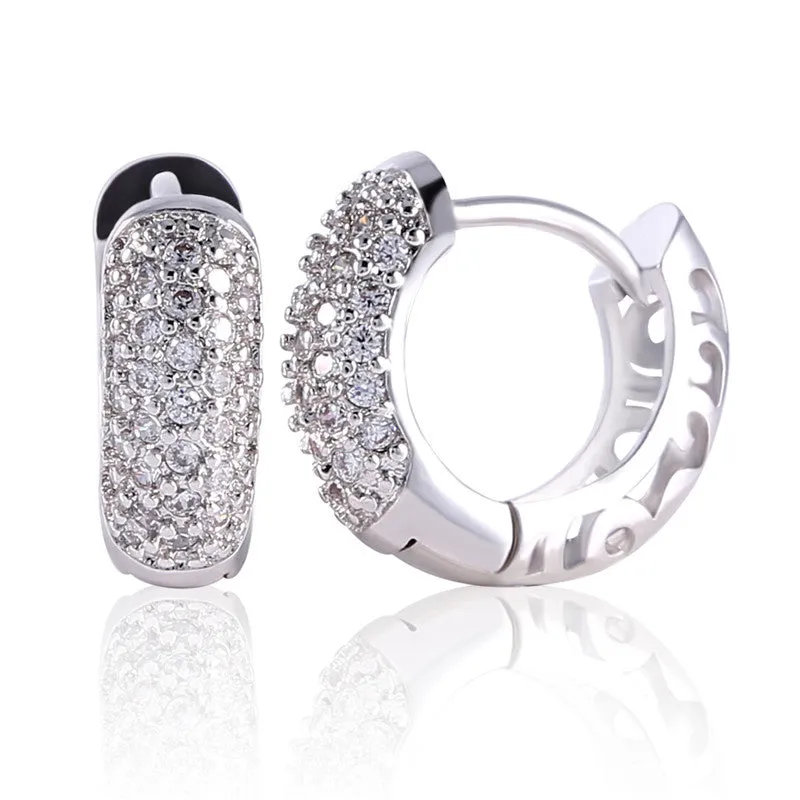 New Charming Women Earings Fashion Round White Topaz Ladies Party Shinning Huggie Hoop Earing Hot Sale Brinco Earrings